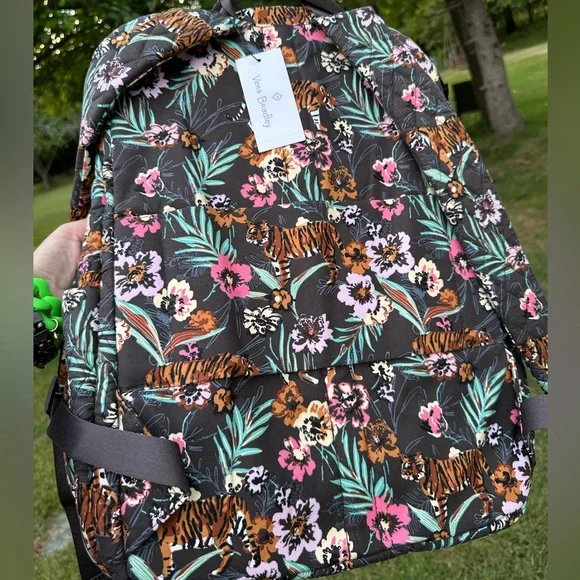 Vera Bradley Essential Backpack Bali Jungle Tiger NWT - Picture 8 of 12